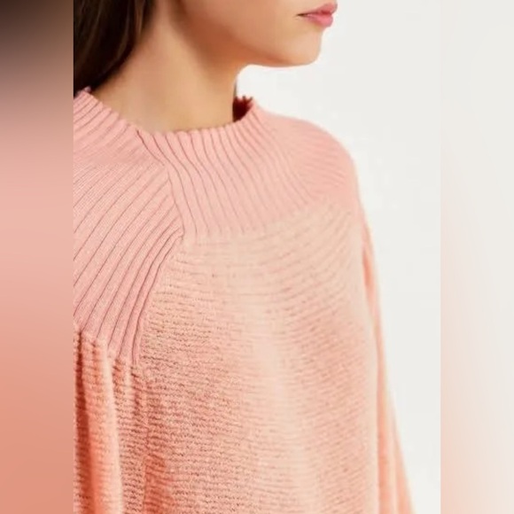 Free People -CREME colour Wool blend Sweater - Picture 5 of 14